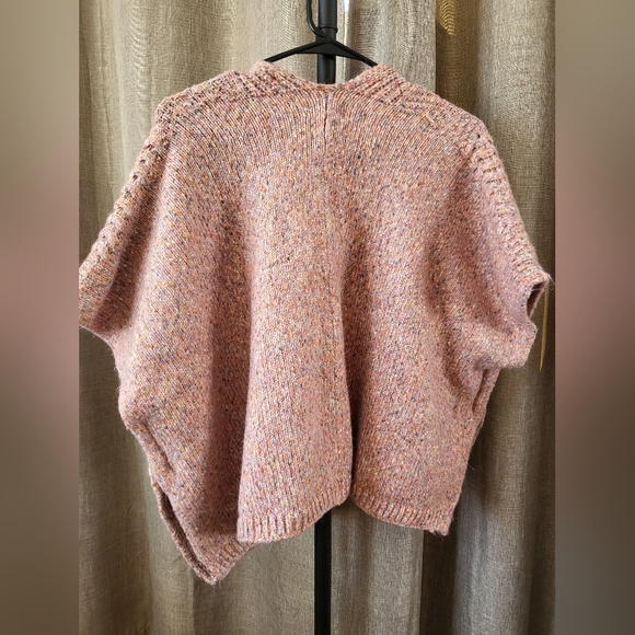 OSFM Like New Open-Front Sweater - Picture 2 of 3